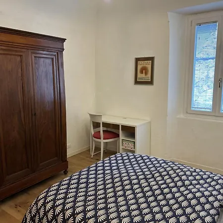 Apartment Frescos House