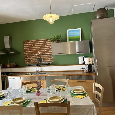 Frescos House *